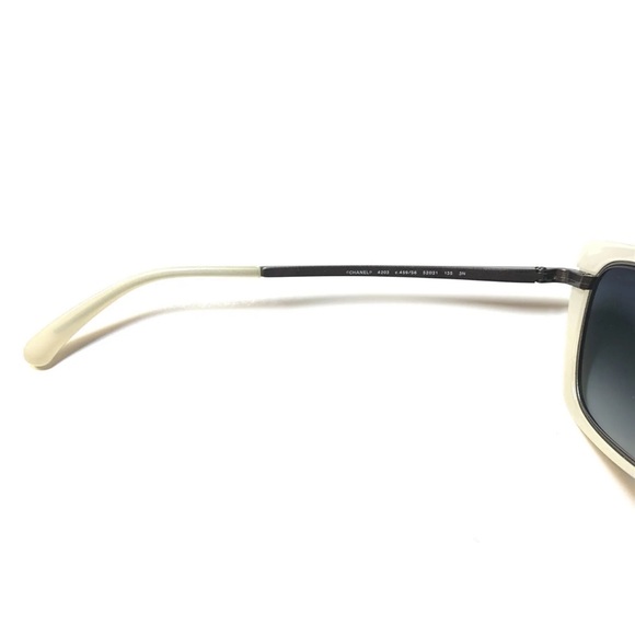 Beautiful Authentic Chanel Sunglasses - Picture 7 of 7